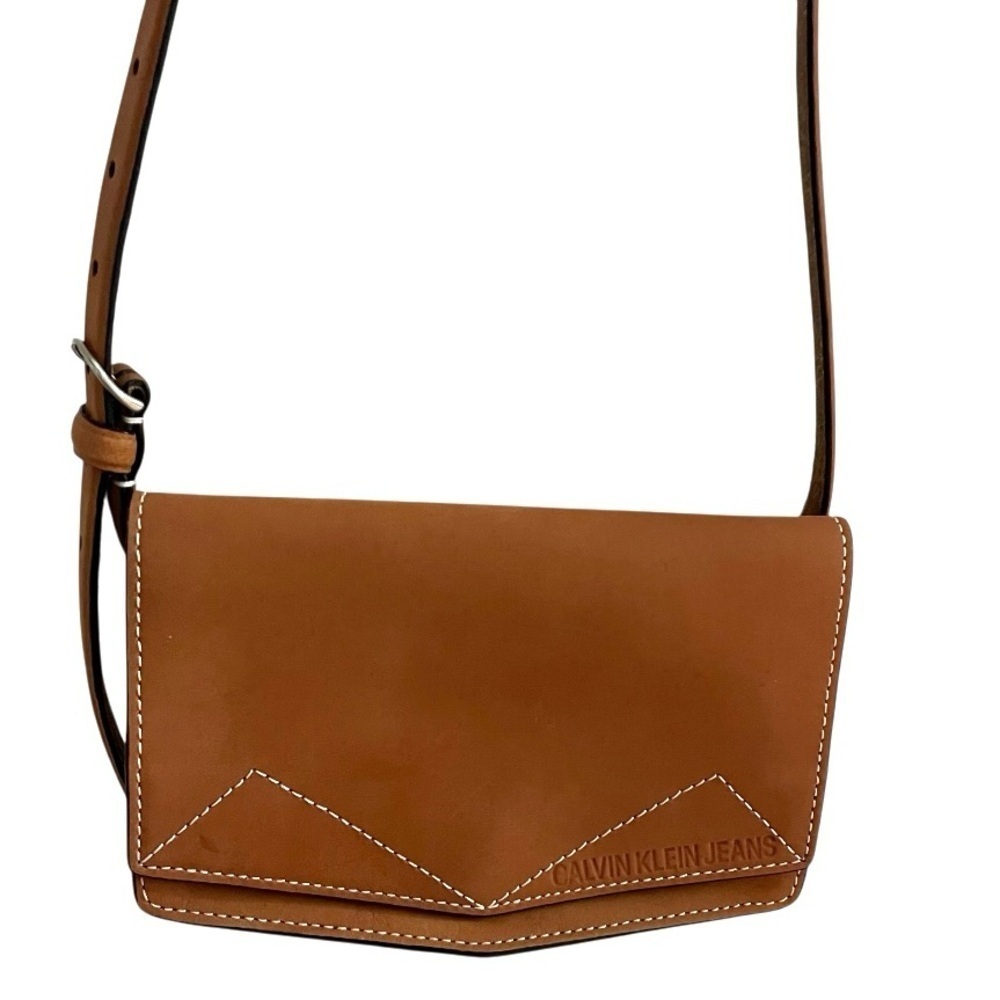 Calvin Klein Contrast Stitch Crossbody bag Light Brown 8 X 4.5” Leather NWOT